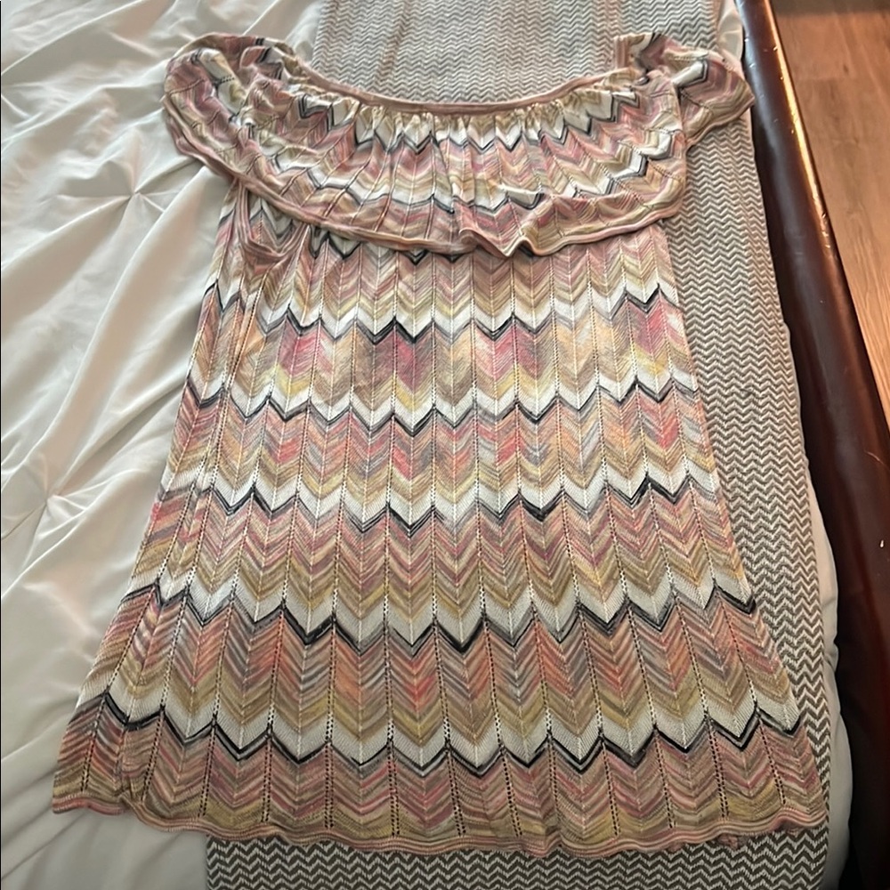 White House Black Market Chevron Knit Top